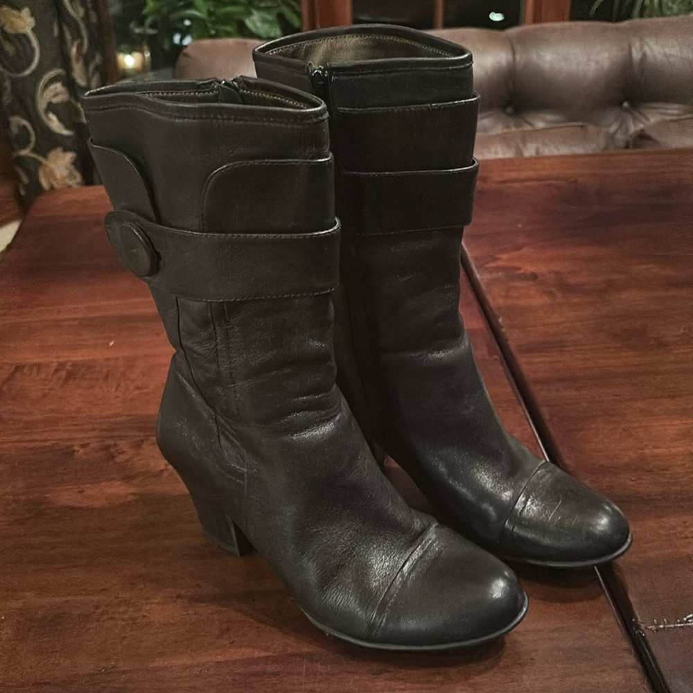 Born Boots- Black